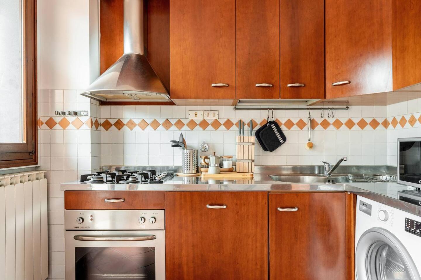 Nave Home Vacation - Entire Apartament ฟลอเรนซ์ ภายนอก รูปภาพ